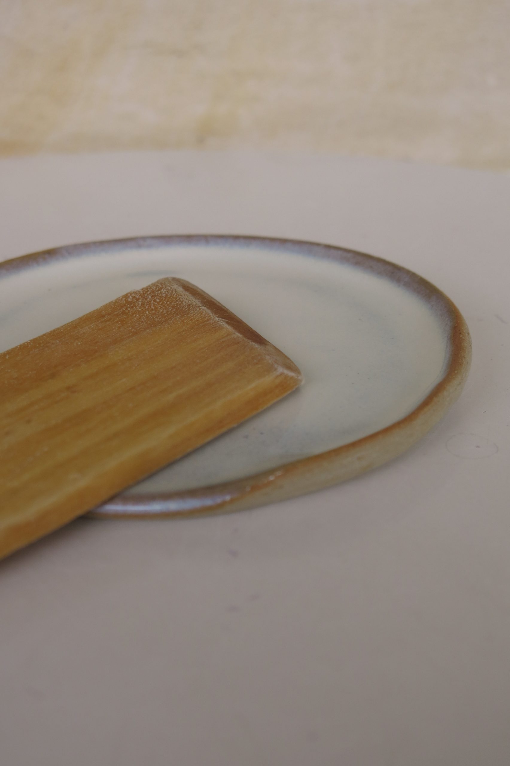 ReposeCuillère-BlancLaiteux-Palette