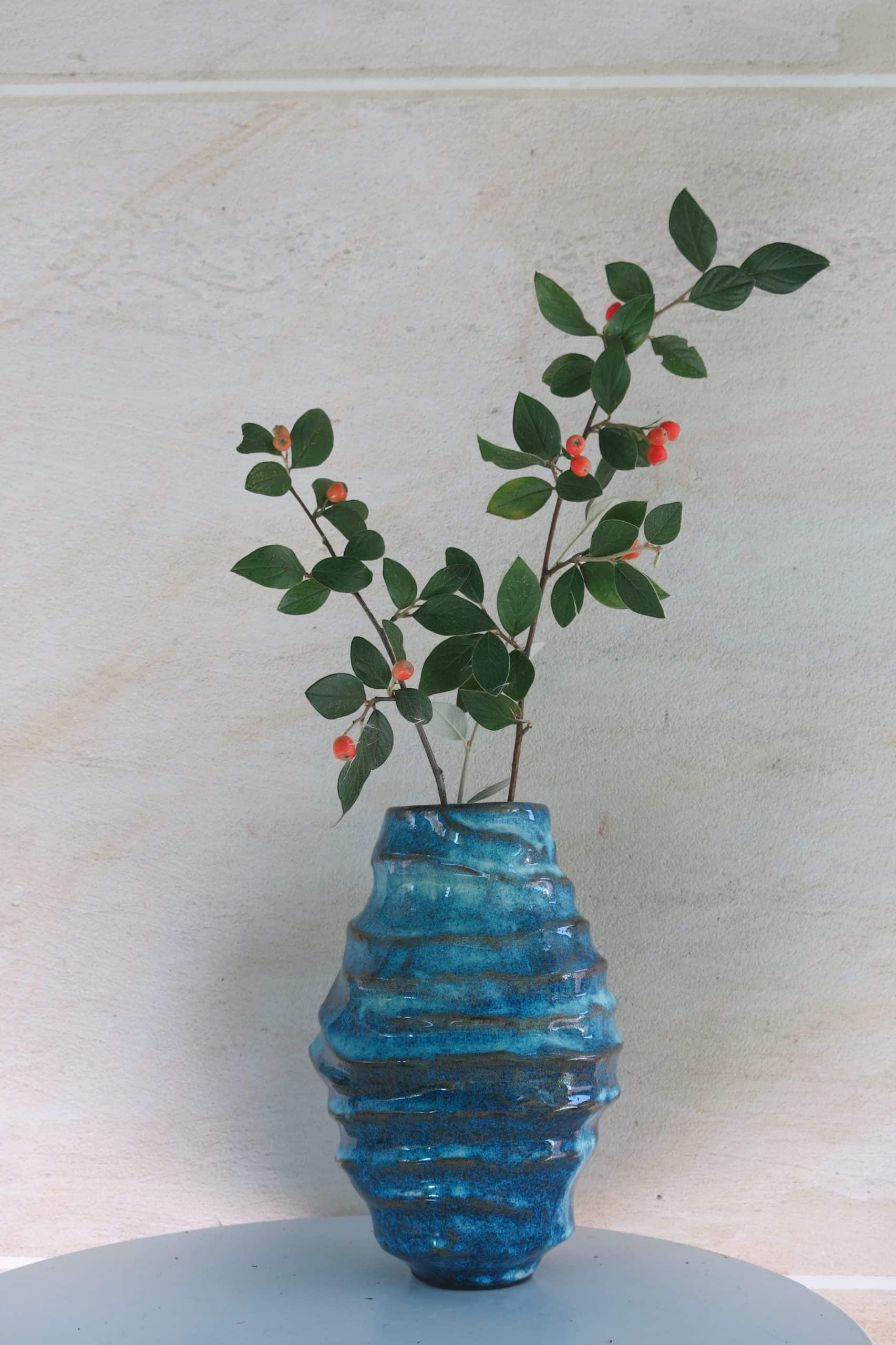 Vase-vag-bleu-Fleurs