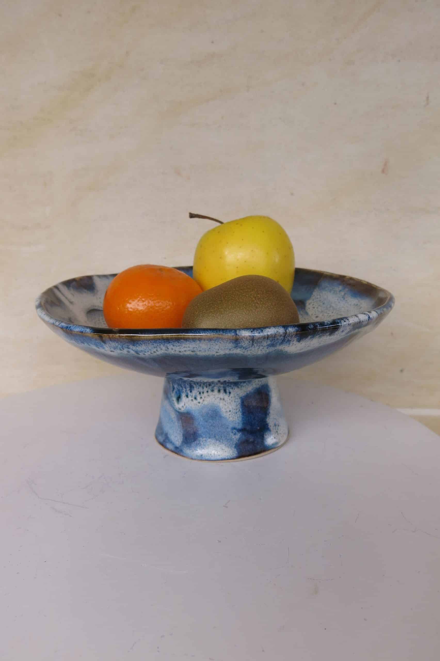 Plat-sur-Pied-BleuR-fruits